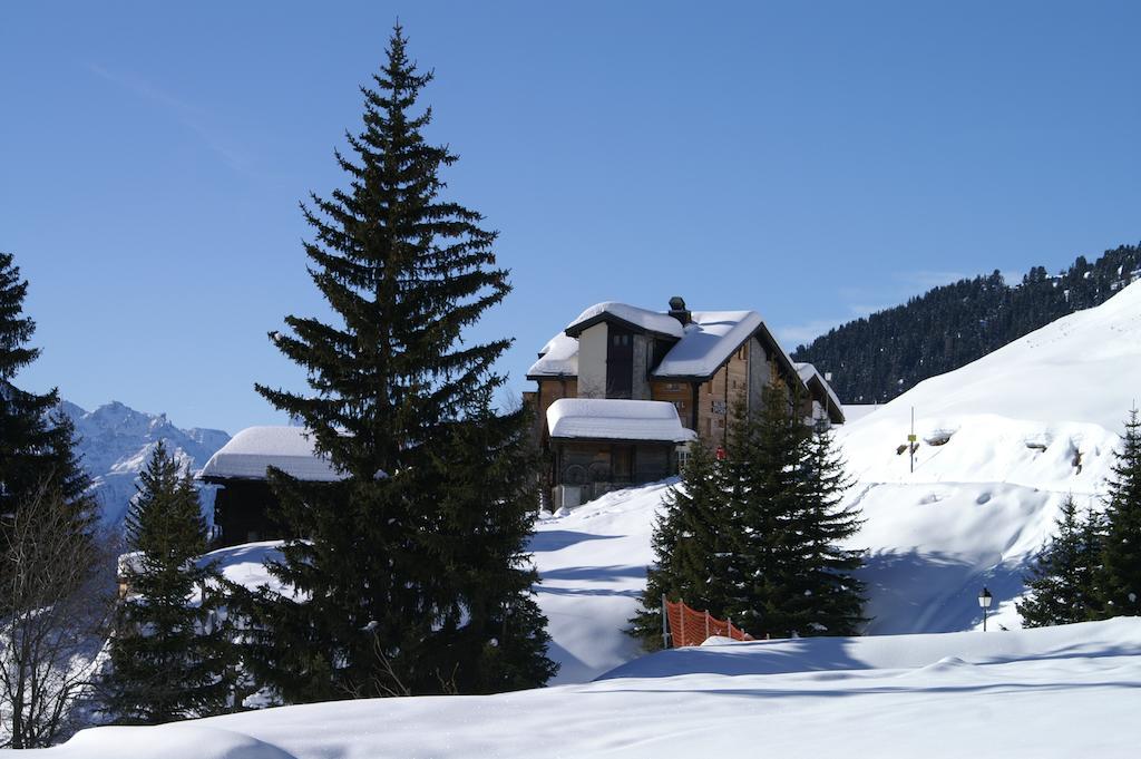 Swiss Chalet-Style Hotel Walliser Spycher 리더알프 외부 사진