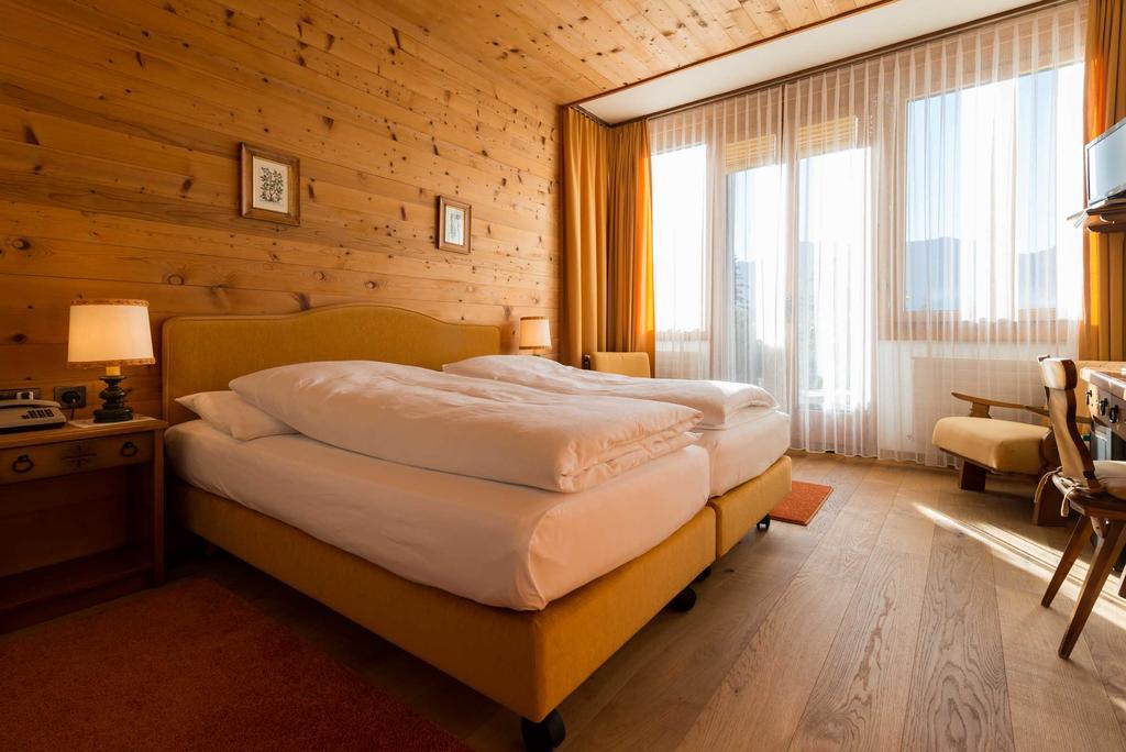 Swiss Chalet-Style Hotel Walliser Spycher 리더알프 외부 사진