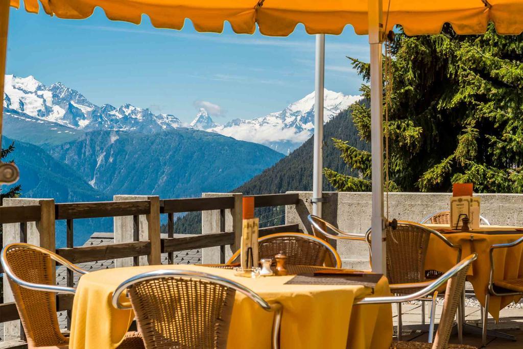 Swiss Chalet-Style Hotel Walliser Spycher 리더알프 외부 사진