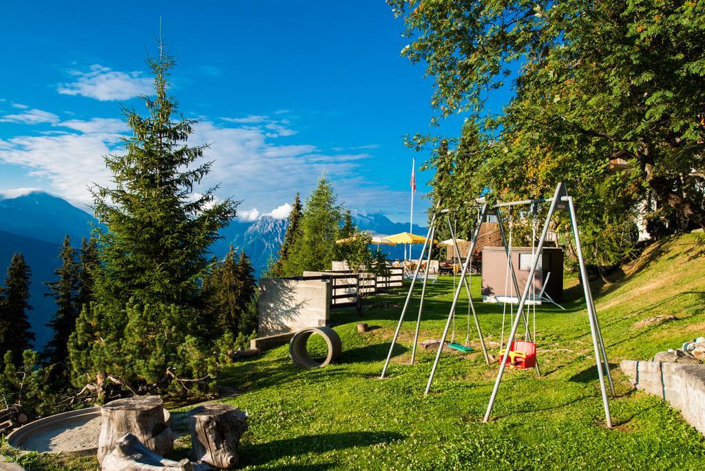 Swiss Chalet-Style Hotel Walliser Spycher 리더알프 외부 사진